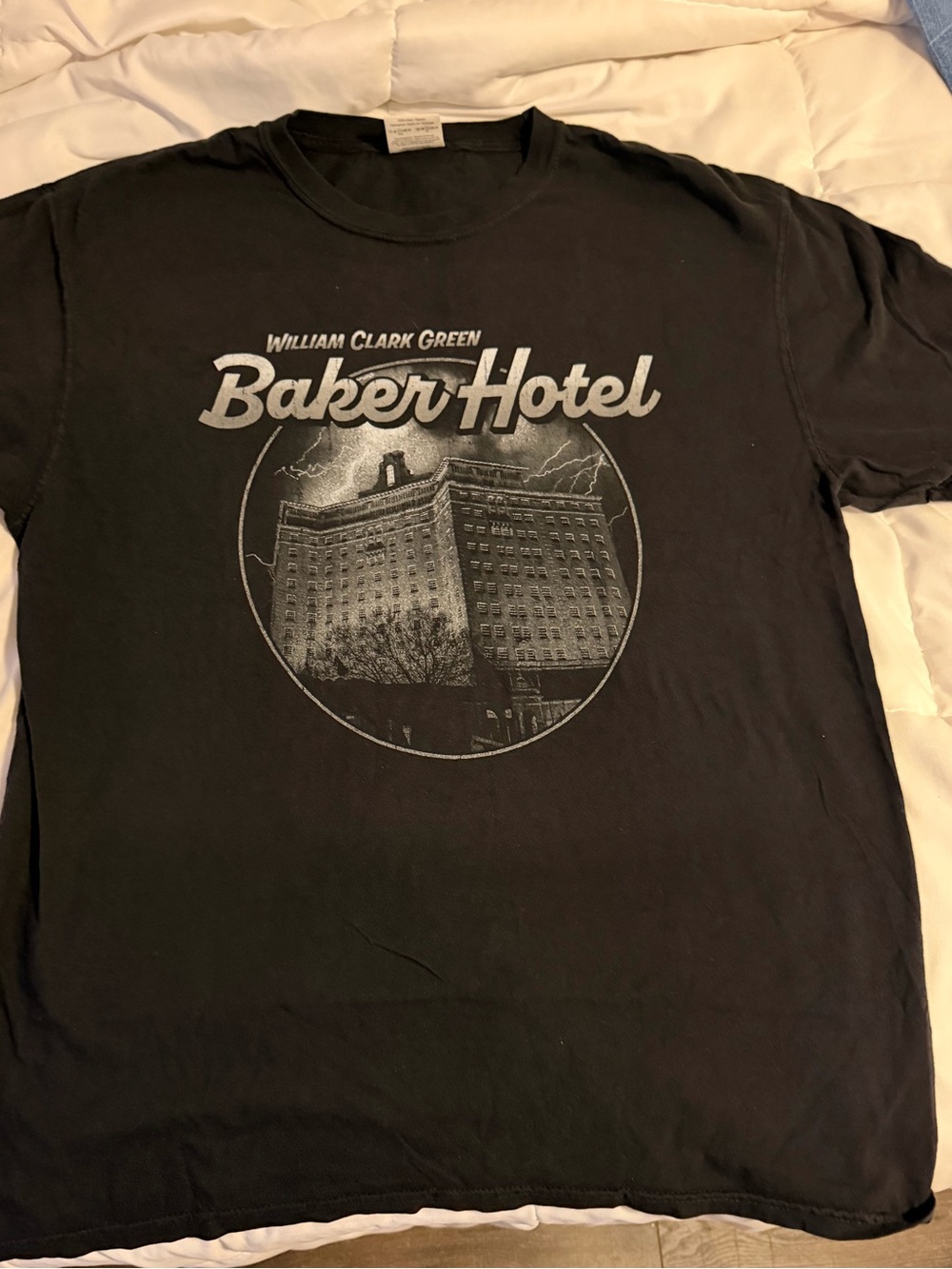William Clark Green Baker Hotel Graphic Tee - Black size L